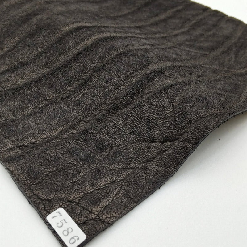 ゾウ革【24×22cm/2.0mm】ブラック/マット/Sランク/z7586