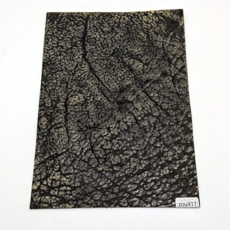 ゾウ革【A5/1.4mm】黒×金/アンティーク仕上げ/Aランク/zou411