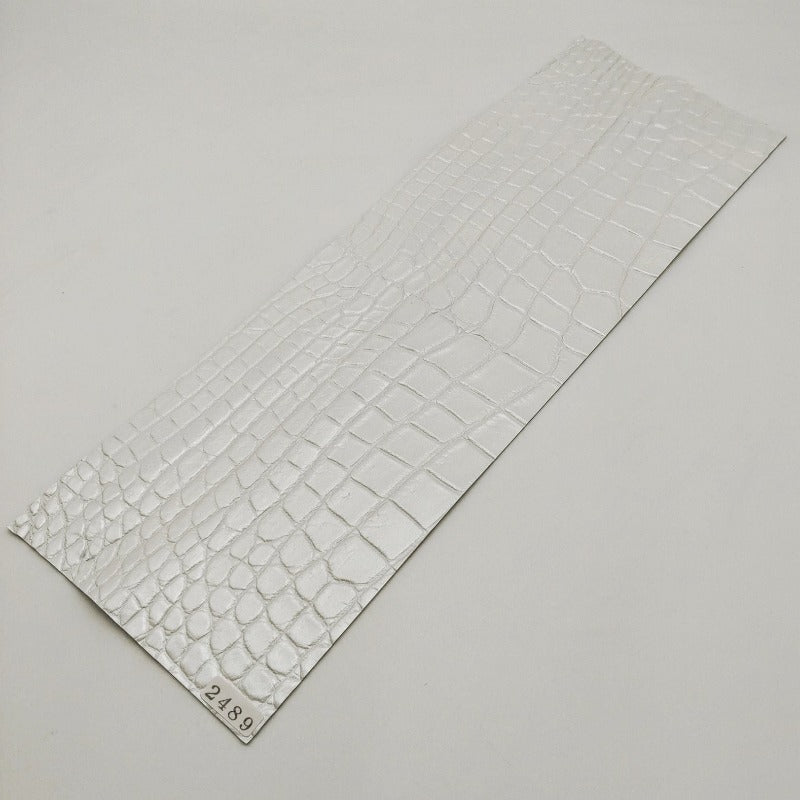 ワニ革/クロコダイル【33×11cm/0.9mm】パールホワイト/特Aランク/w2489
