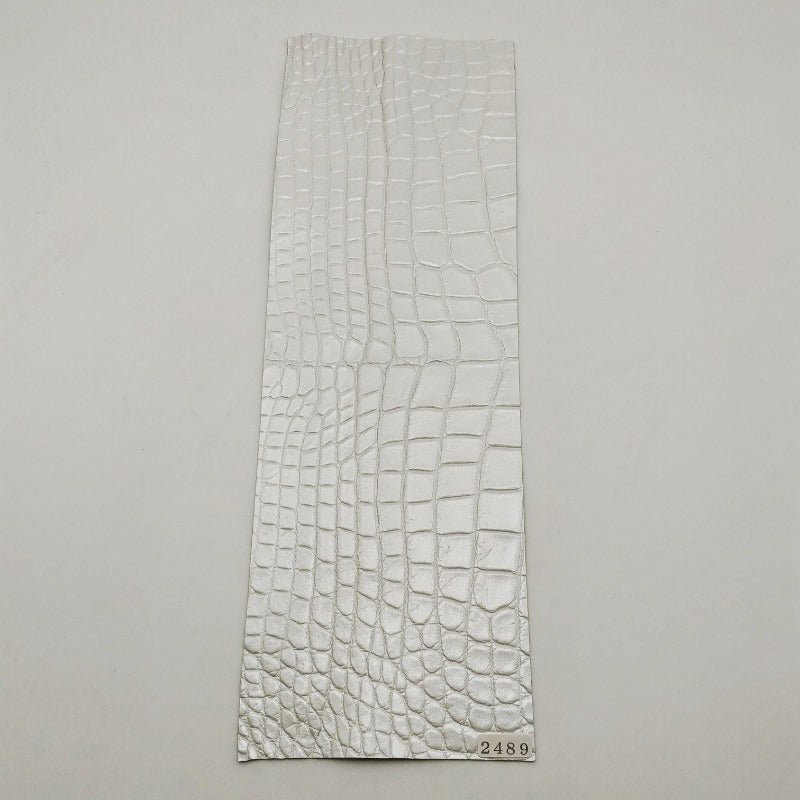 ワニ革/クロコダイル【33×11cm/0.9mm】パールホワイト/特Aランク/w2489