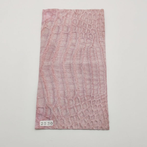 ワニ革/ナイルクロコ【11×21cm/1.4mm】ピンク/ツヤ中/Aランク/w2530