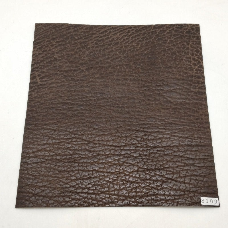 アザラシ革【24×22cm/1.6mm】ダークブラウン/ツヤ中/Aランク/a8109