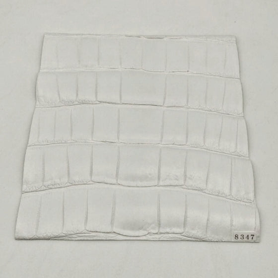 ワニ革/クロコダイル【24×22cm/1.7mm】ホワイト/ツヤ中/Aランク/w8347