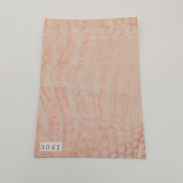 ワニ革/クロコダイル【ハガキ/1.3mm】ライトピンク/ツヤ中/Aランク/w3041