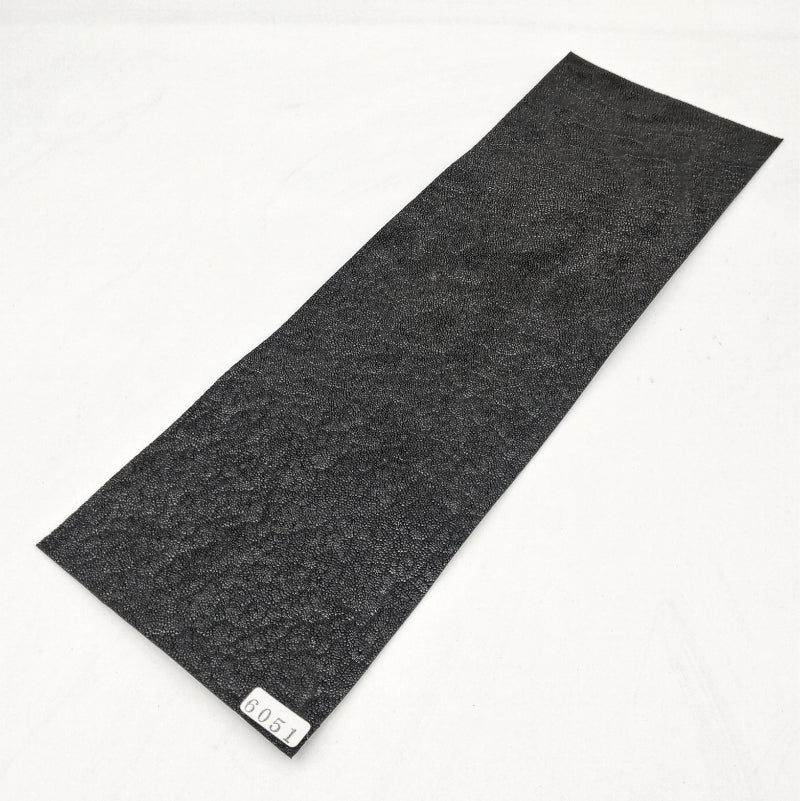 ゾウ革【33×11cm/0.6~0.7mm】ブラック/ツヤ有/Aランク/z6051
