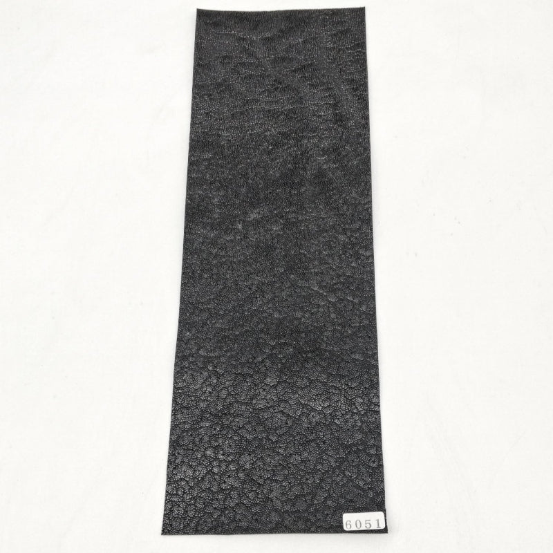 ゾウ革【33×11cm/0.6~0.7mm】ブラック/ツヤ有/Aランク/z6051