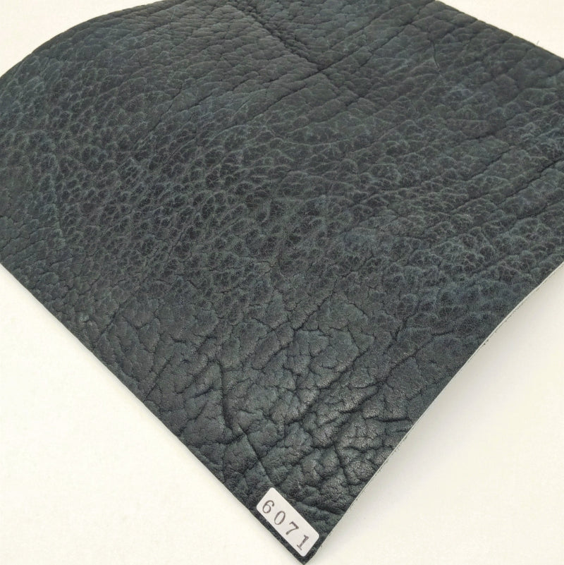 アザラシ革【24×22cm/2.7mm】ダークマリン/ツヤ中/Sランク/a6071