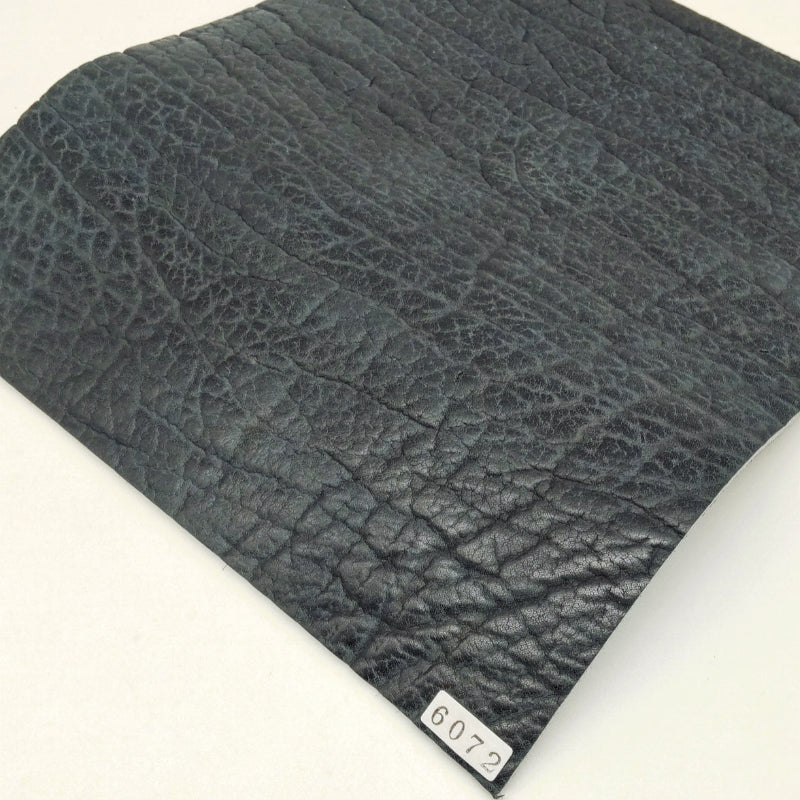 アザラシ革【24×22cm/2.7mm】ダークマリン/ツヤ中/Aランク/a6072