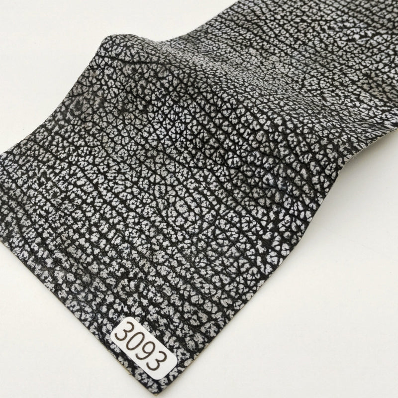 サメ革【33×11cm/0.7mm】白×黒グラデーション/Sランク/s3093