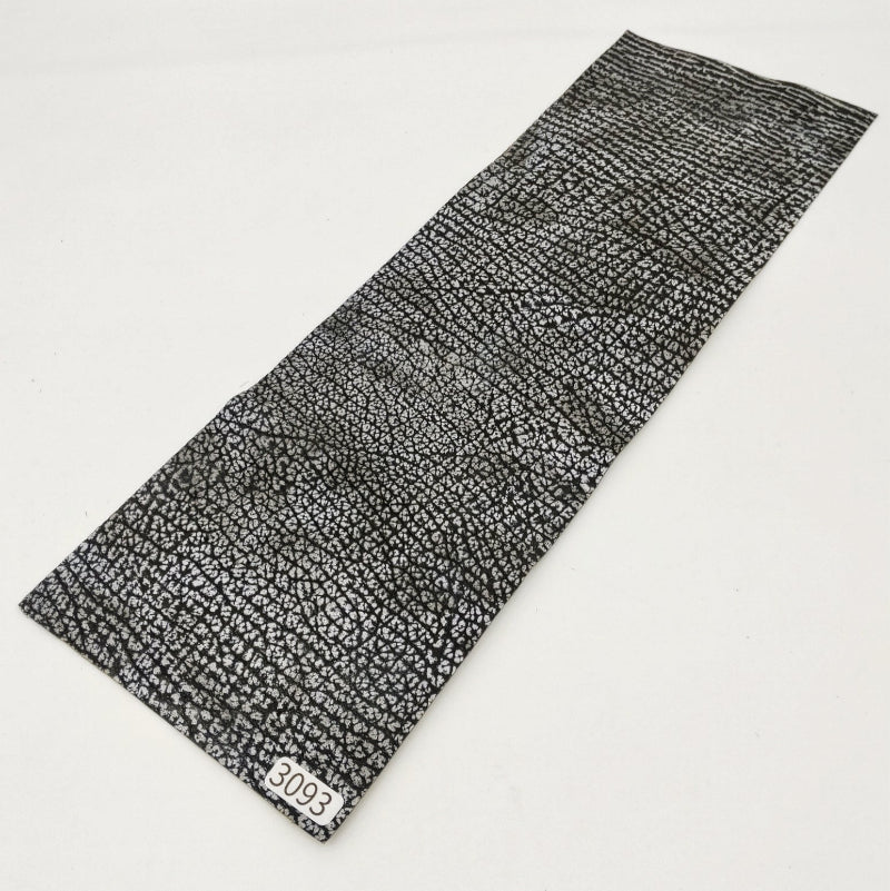 サメ革【33×11cm/0.7mm】白×黒グラデーション/Sランク/s3093
