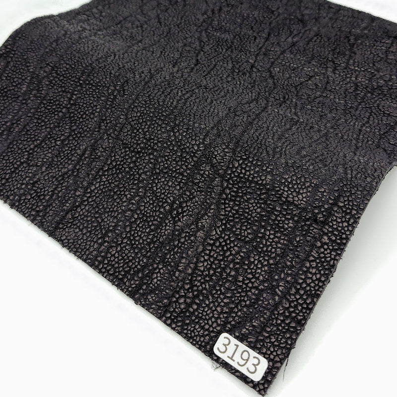 ゾウ革【21×21cm/2.3mm】ブラック/ツヤ弱/Sランク/z3193