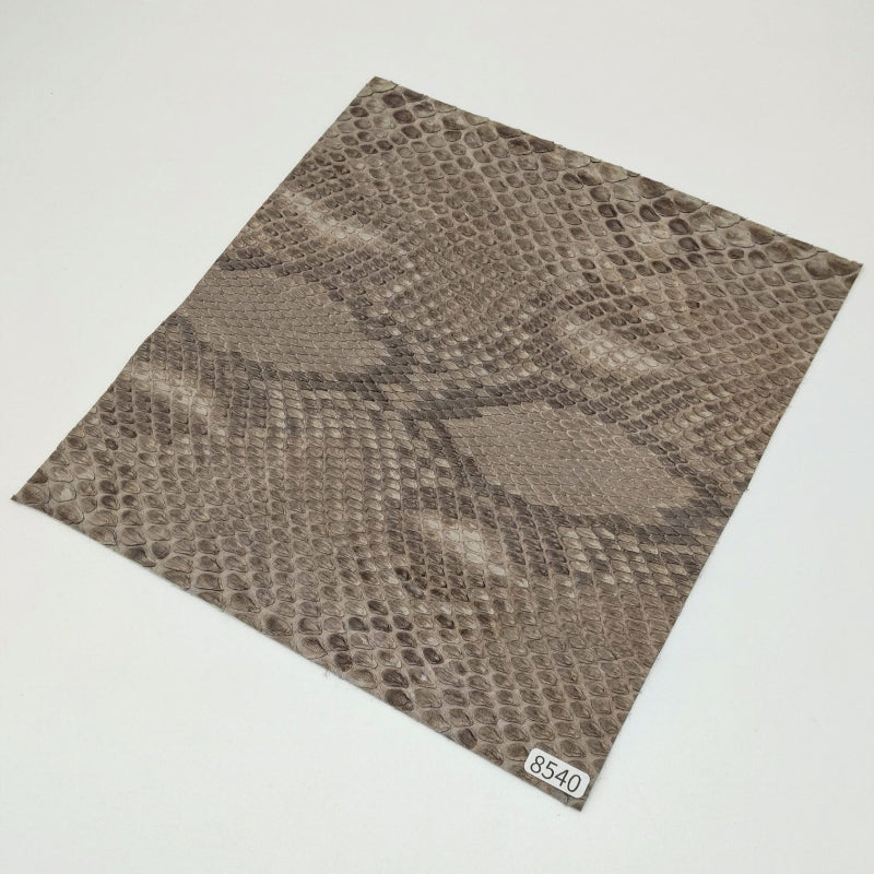 ヘビ革/ダイヤモンドパイソン【24×22cm/0.7mm】グレージュ/マット/Aランク/h8540