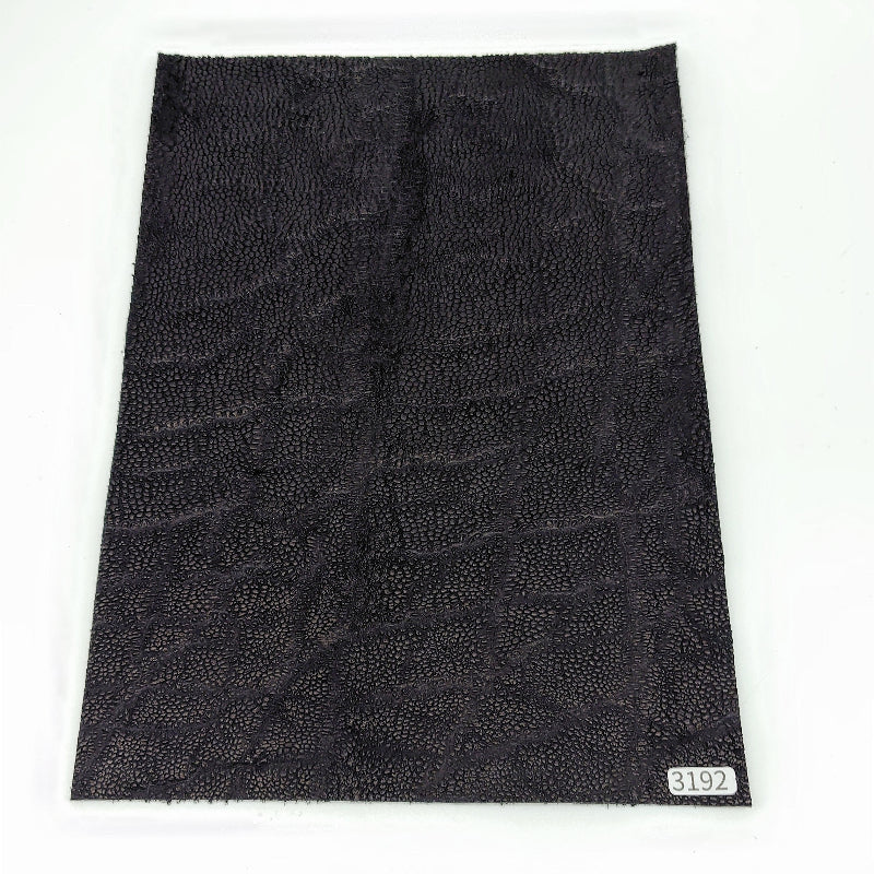 ゾウ革【A4/2.3mm】ブラック/ツヤ弱/Aランク/z3192