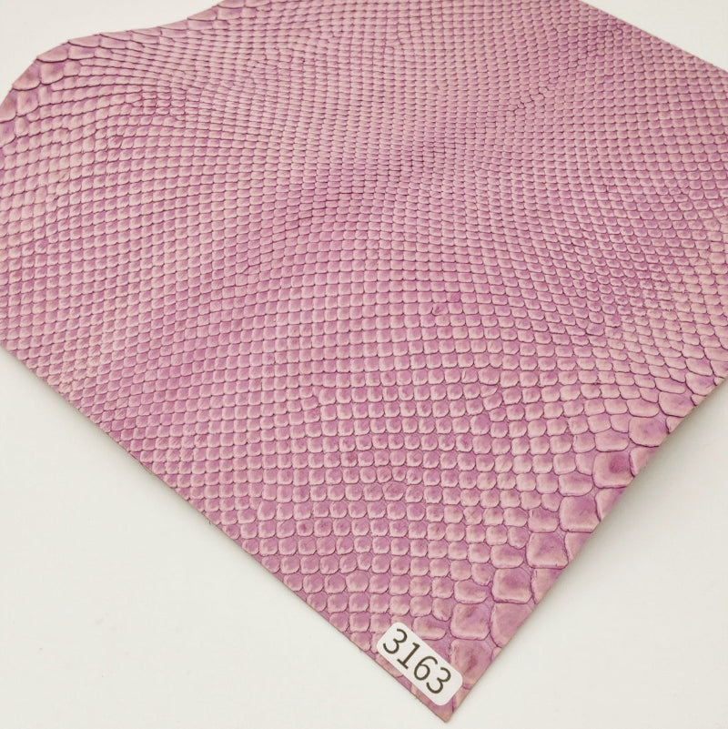 ヘビ革/ボア【21×21cm/0.7mm】デニム調ラベンダー/Aランク/h3163
