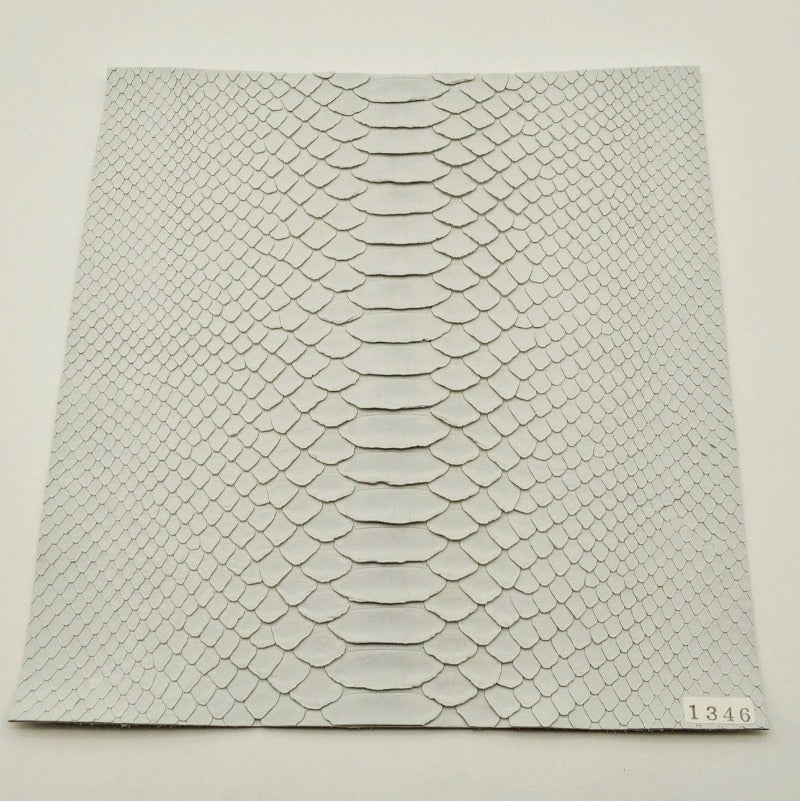 ヘビ革/Dパイソン【24×22cm/0.9mm】染色用下地革/ハギレ付/Sランク/h1346