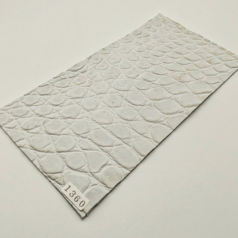 ワニ革/クロコダイル【11×21cm/2.0mm】染色用下地革/ハギレ付/Aランク/w1360