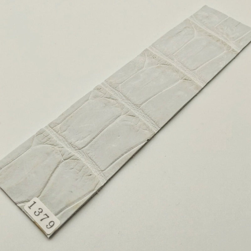 ワニ革/クロコダイル【5×21cm/2.0mm】染色用下地革/ハギレ付/Aランク/w1379