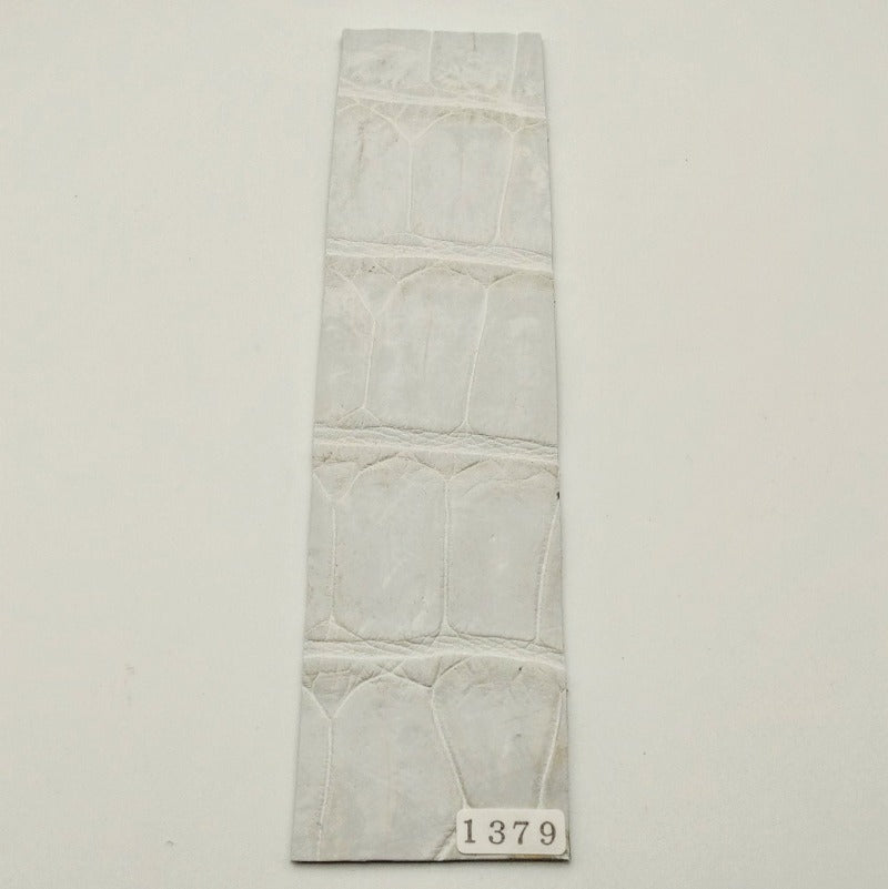 ワニ革/クロコダイル【5×21cm/2.0mm】染色用下地革/ハギレ付/Aランク/w1379