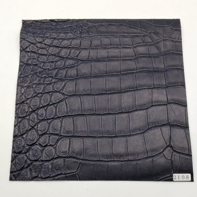ワニ革/ナイルクロコ【21×21cm/1.3mm】ネイビー/ツヤ中/Aランク/w2108