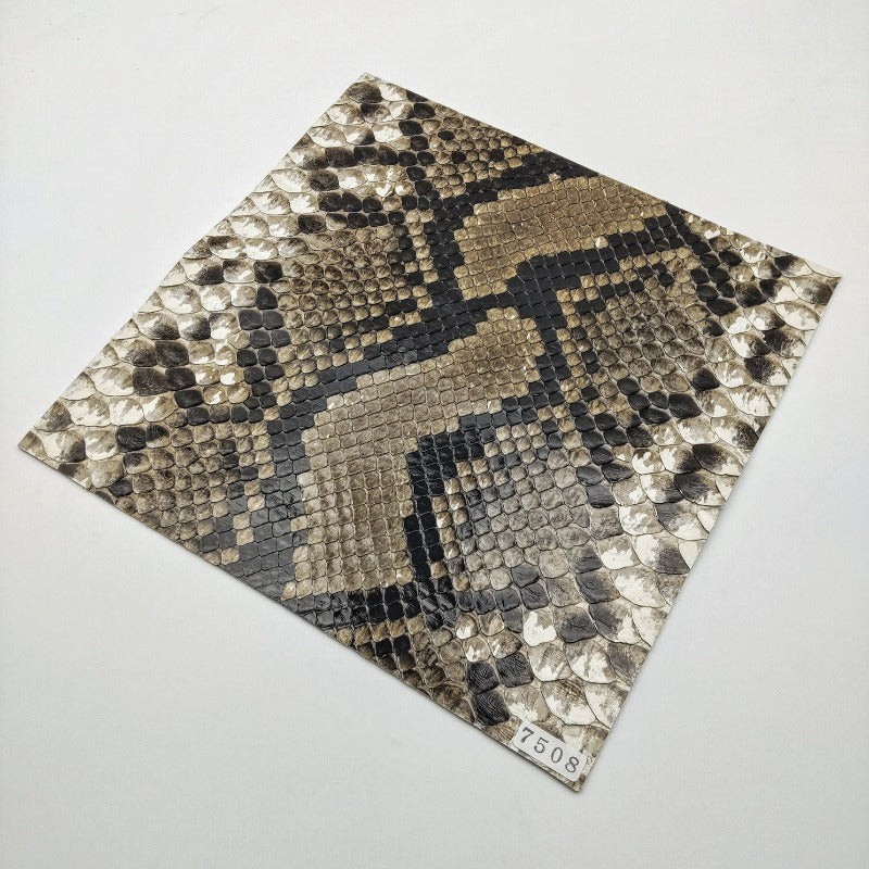ヘビ革/Dパイソン【21×21cm/0.9mm】白×黒/ツヤ強/Aランク/h7508