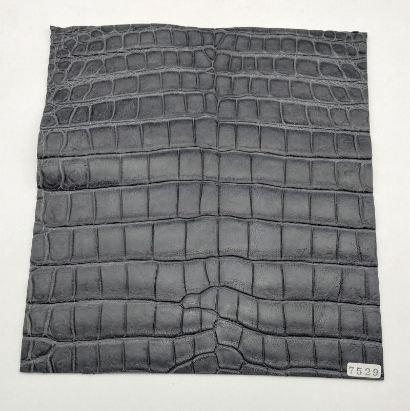 ワニ革/ナイルクロコ【24×22cm/1.4mm】ネイビーグレー/ツヤ中/SCランク/w7529