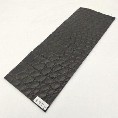ワニヌメ革/クロコダイル【8×21cm/1.6mm】墨色/ツヤ弱/Sランク/w8372