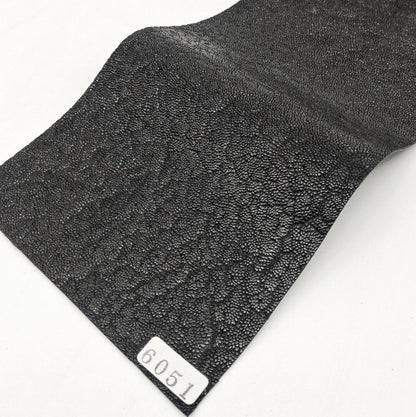 ゾウ革【33×11cm/0.6~0.7mm】ブラック/ツヤ有/Aランク/z6051