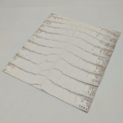 ワニ革/ナイルクロコ【24×22cm/1.4mm】ヒマラヤ/特Cランク/w3064