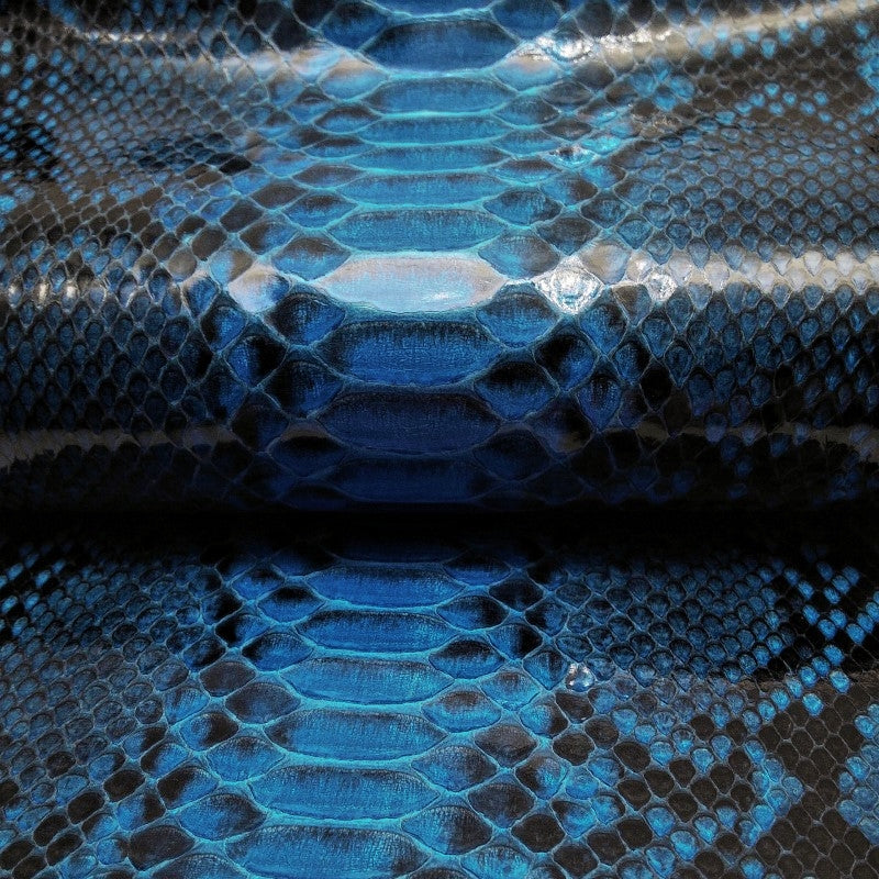 ヘビ革/ 青（blue・あお・空色・snake）の革素材を販売 – レザーマニア 