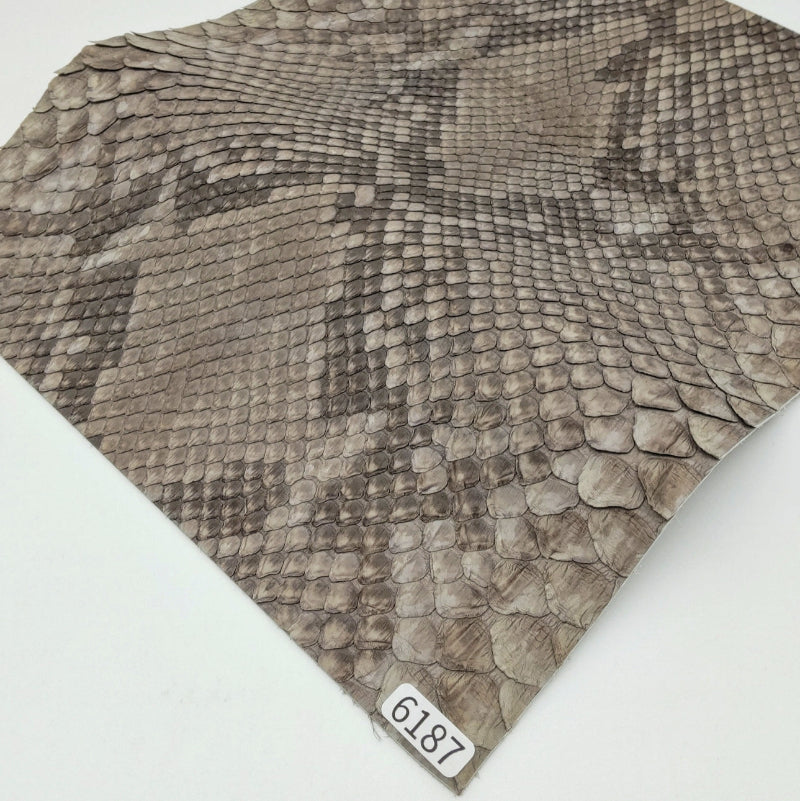 ヘビ革/ダイヤモンドパイソン皮革素材、カットレザーの通信販売