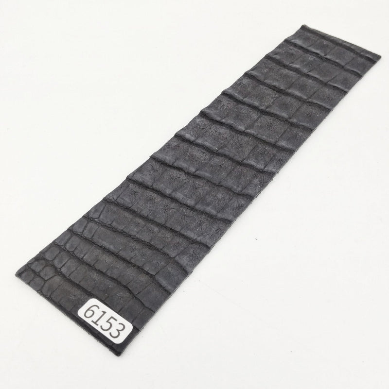 ワニ革/カイマン【5×21cm/1.3mm】墨黒色/マット/Sランク/w6153