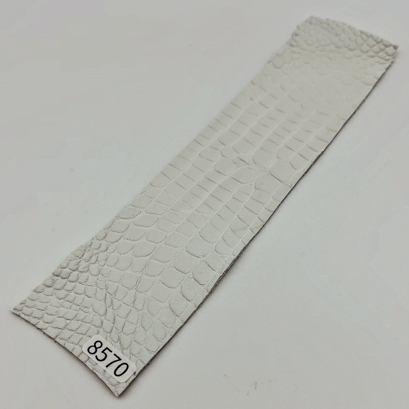 ワニ革/ナイルクロコ【5×21cm/1.5mm】染色用下地革/ハギレ付/Sランク/w8570