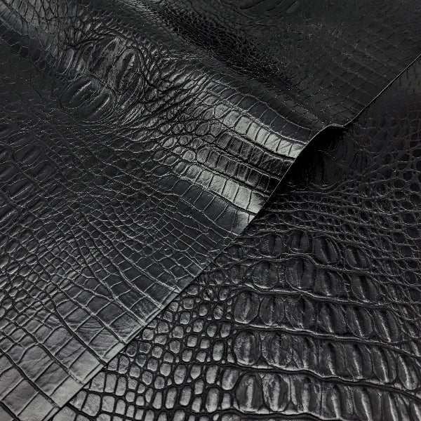 牛革【大ハギレ1枚20デシ/1.4mm】ブラック/クロコ型押/gt-232