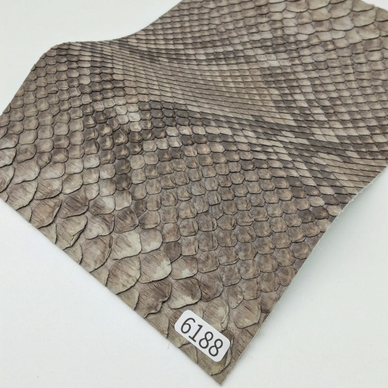 ヘビ革/ダイヤモンドパイソン皮革素材、カットレザーの通信販売
