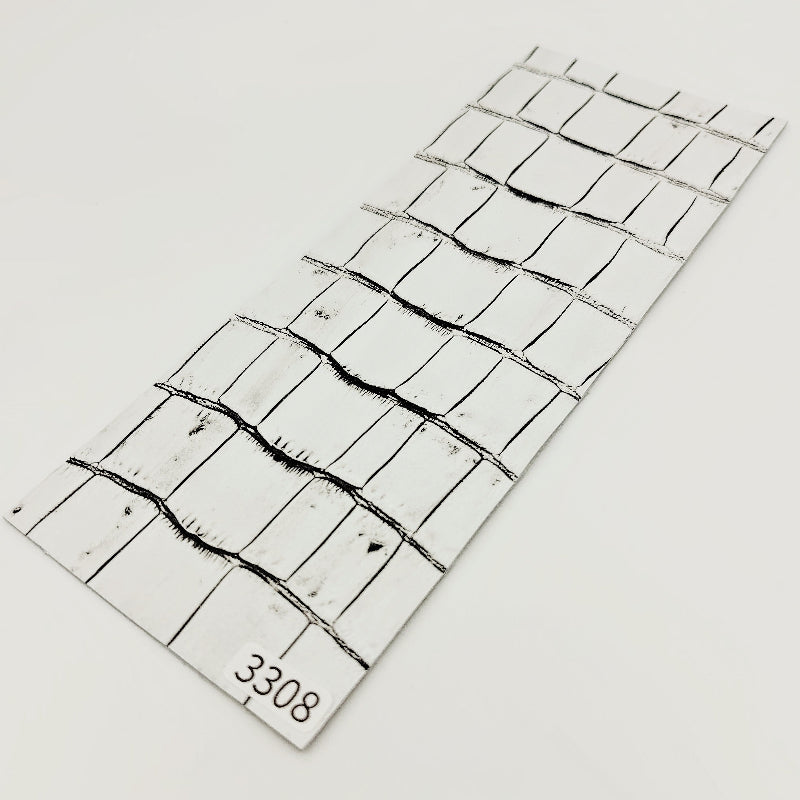 ワニ革/クロコダイル【8×21cm/1.2mm】谷黒ホワイト/Cランク/w3308