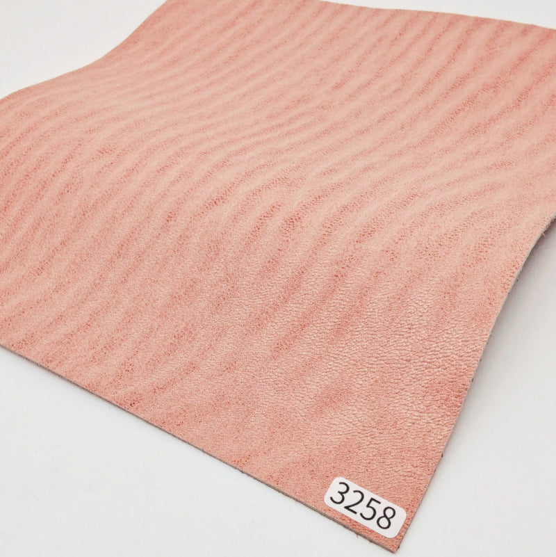 アザラシ革【21×21cm/1.8mm】ピンク/ツヤ中/Sランク/a3258