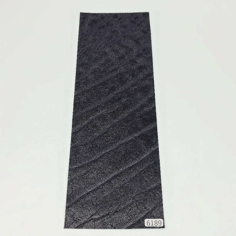 ゾウ革【33×11cm/0.7mm】ブラック/ツヤ有/Sランク/z6189