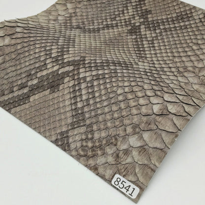 ヘビ革/ダイヤモンドパイソン【21×21cm/0.9mm】グレージュ/マット/Sランク/h8541