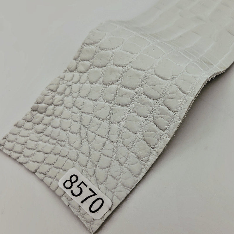 ワニ革/ナイルクロコ【5×21cm/1.5mm】染色用下地革/ハギレ付/Sランク/w8570