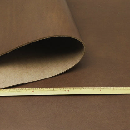 牛ヌメ革イタリアConceria800/トスカーノ【大ハギレ1枚20デシ/2.2mm】濃茶/gt-221