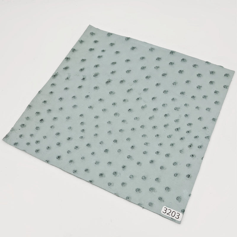 オーストリッチ革【21×21cm/0.8mm】ベビーブルー/特Aランク/d3203