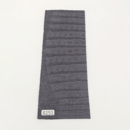 ワニ革/カイマン【8×21cm/1.3mm】墨黒色/マット/Sランク/w6151