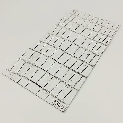 ワニ革/クロコダイル【11×21cm/1.2mm】谷黒ホワイト/Bランク/w3306