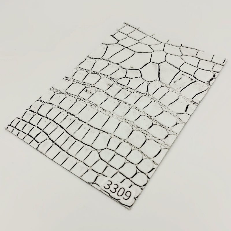 ワニ革/クロコダイル【ハガキ/1.2mm】谷黒ホワイト/Cランク/w3309