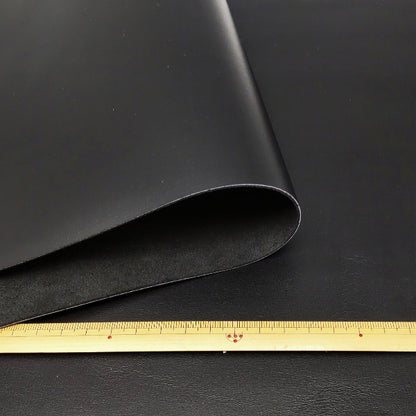 牛革ドイツ/ぺリンガー社【大ハギレ合計20デシ/1.3mm】ブラック/gt-216