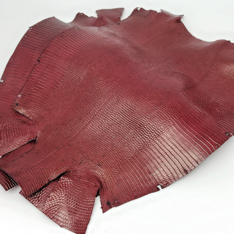 トカゲ革【最大幅25cm前後】ワインレッド/ツヤ強/腹割/t620