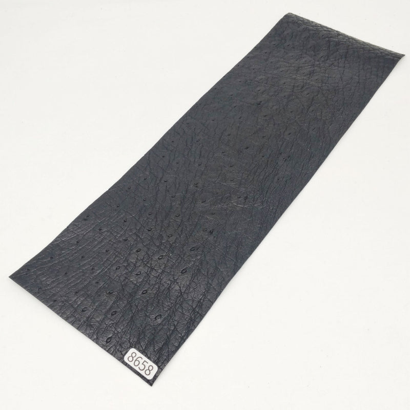 オーストリッチ革【33×11cm/0.7mm】ブラック/Sランク/d8658 – レザー