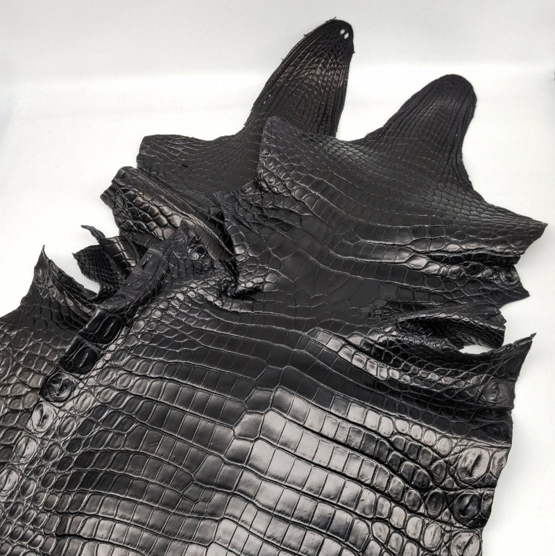 ワニ革/ナイルクロコ丸革【一匹】ブラック/半艶マット/w45