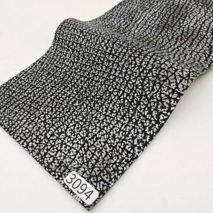 サメ革【33×11cm/0.8mm】白×黒グラデーション/Sランク/s3094