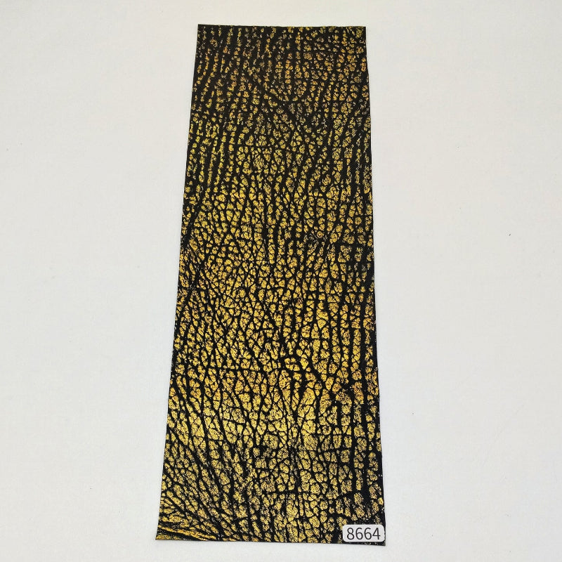 サメ革【33×11cm/0.7mm】黒×虹色ゴールド/Sランク/s8664